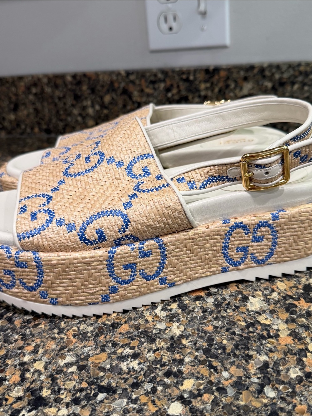 Gucci Beige Raffia Platform Sandals with Blue GG Motif 38.5 - Picture 7 of 7